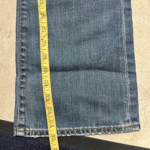 AG ADRIANO GOLDSCHMIED DISTRESSED BOOTCUT JEANS (27R) - Picture 9 of 10